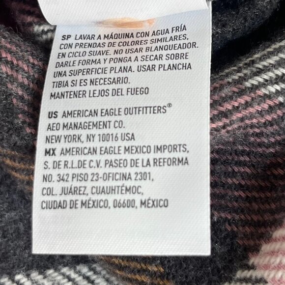 American Eagle Flannel Shacket Shirt Womens XS Gray Pink Plaid Button Up - Picture 8 of 8